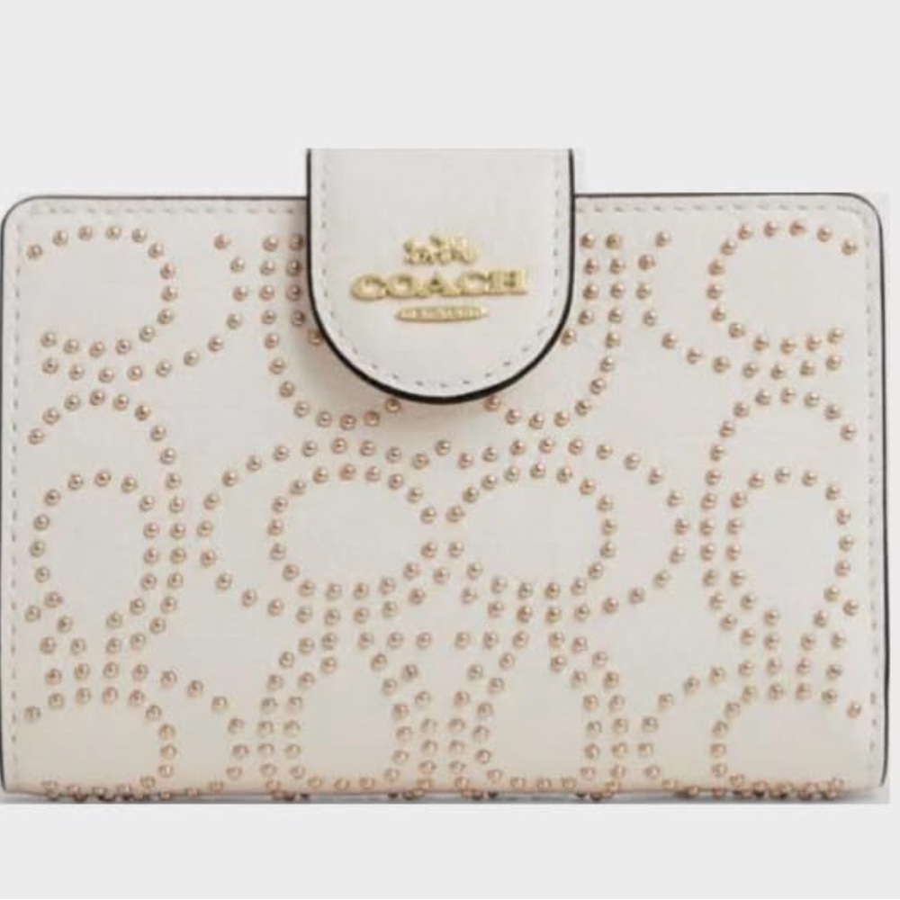 COACH Medium Corner Zip Signature Rivet Wallet